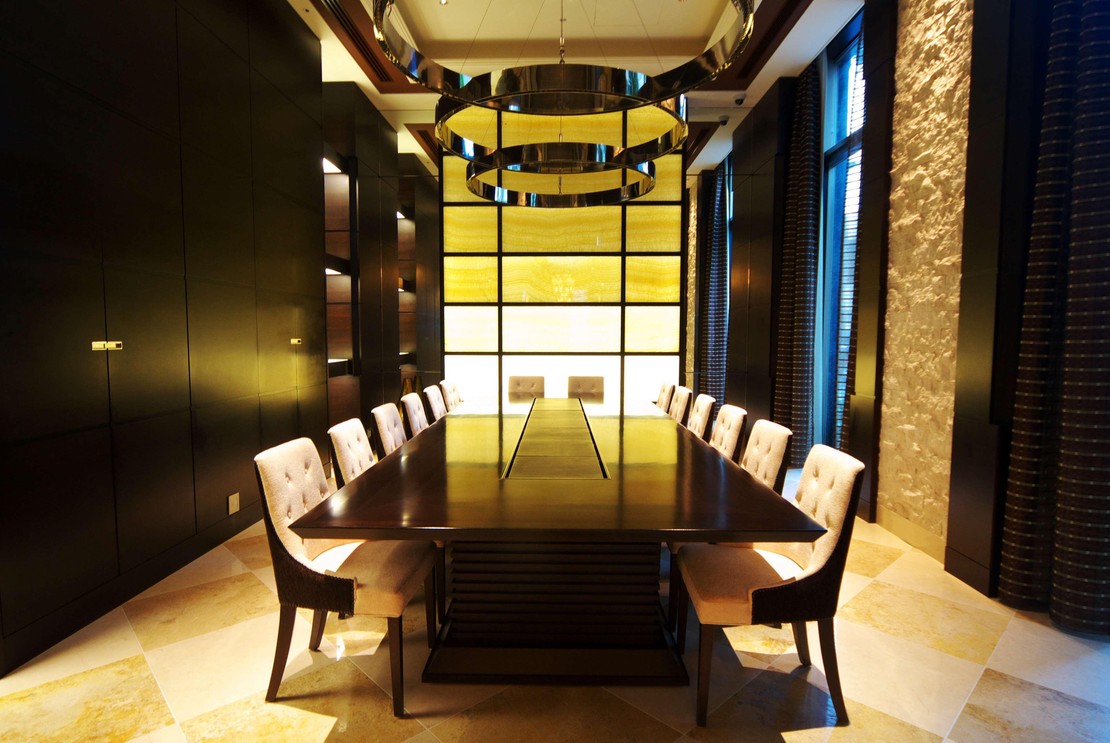 Hotel Doubletree By Hilton Naha Exterior foto
