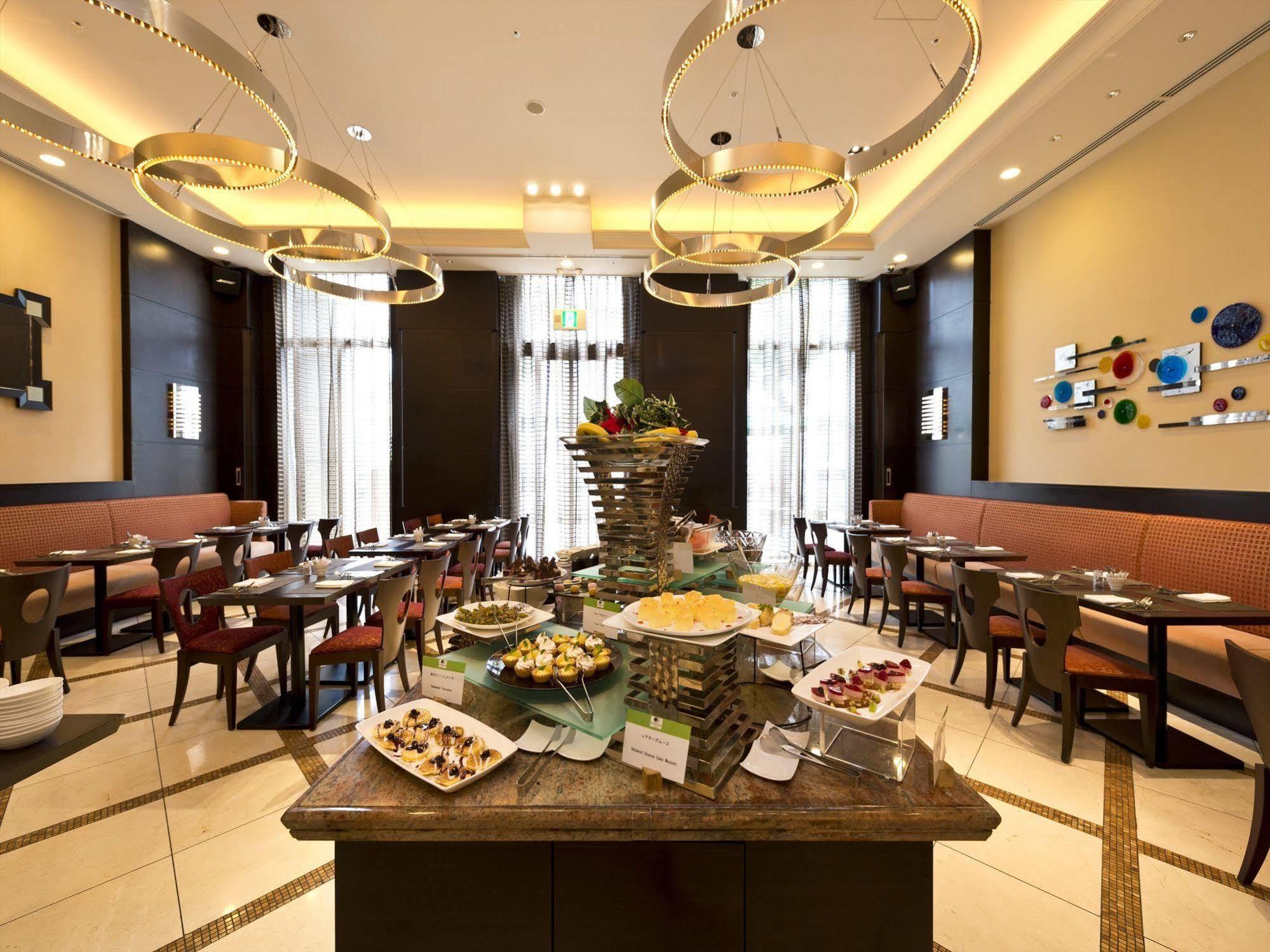 Hotel Doubletree By Hilton Naha Exterior foto