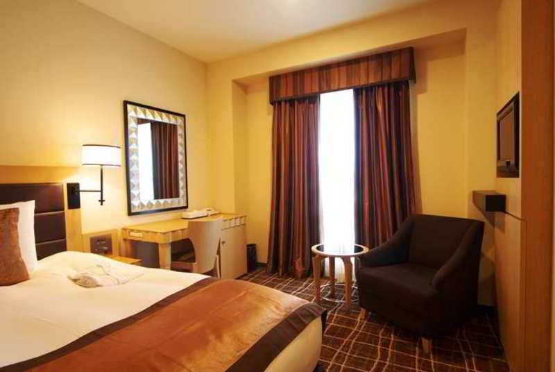 Hotel Doubletree By Hilton Naha Habitación foto